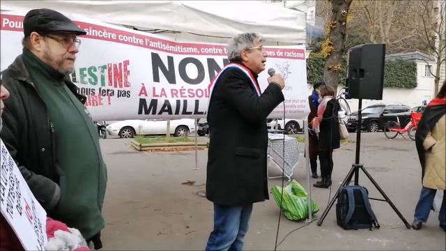 Rassemblement contre la loi Maillard avec Eric Coquerel devant le parlement ce 2 décembre смотреть онлайн