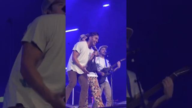 Big Time Rush - Halfway There - Live смотреть онлайн