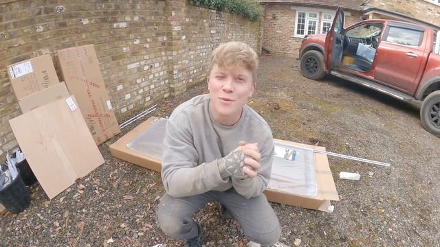 Transit Renovation - EP5 Rear Window Replacement смотреть онлайн