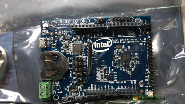 Review Dev Kit D2000 of Intel смотреть онлайн