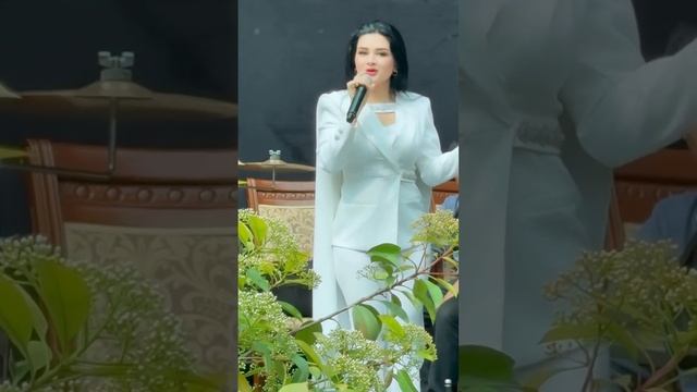 Shirin Zoitova - Ayt sen mani bugun sevasanmi jon #shirin_zoitova #sevasanmi #yoqarjozlari #jonjon смотреть онлайн