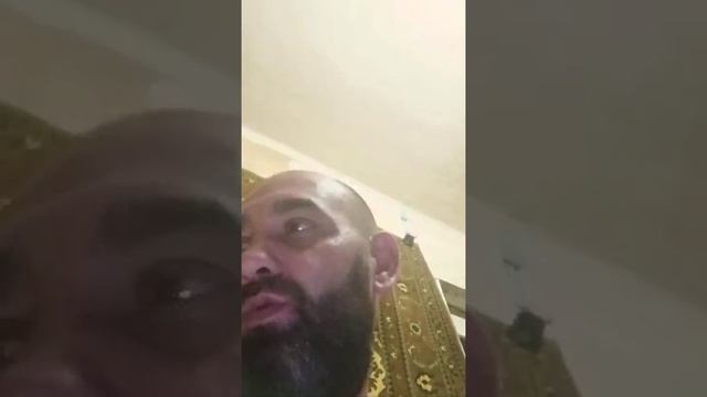 Украинец пришёл с войны а тут дядя Андрей уже с его женой смотреть онлайн