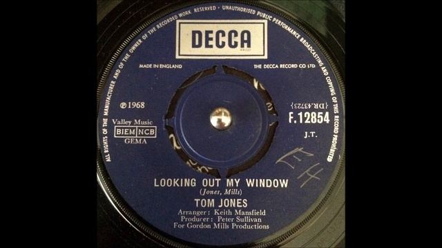 Tom Jones - Looking Out My Window смотреть онлайн