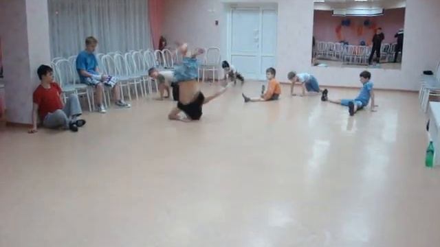исполняю powermove.wmv смотреть онлайн