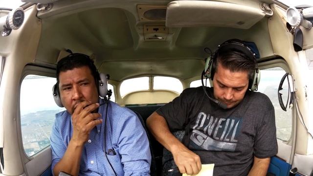 Flying with Tony Arbini into the General William J. Fox Airfield (KWJF)- Landcaster, California смотреть онлайн