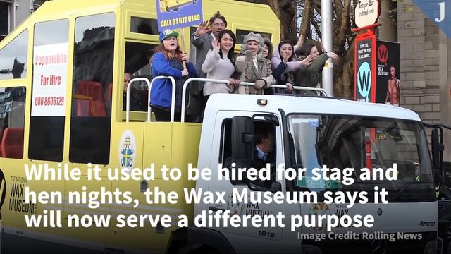 Popemobile from '79 gets refurbishment ahead of Papal visit смотреть онлайн