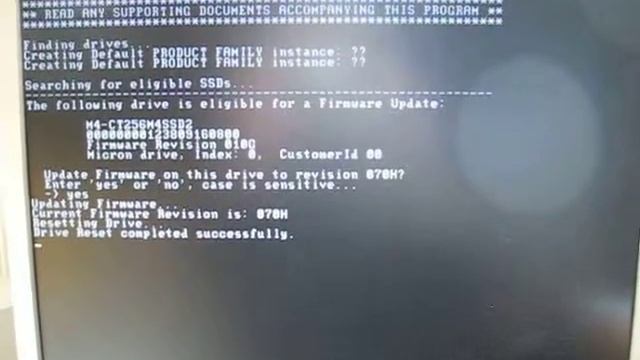 Crucial M4 256 GB Firmwareupdate von 010G auf 070H [vom März 2013] смотреть онлайн