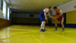 Перевод рывком за руку из различных положений. Доведение до автоматизма. Вольная борьба.