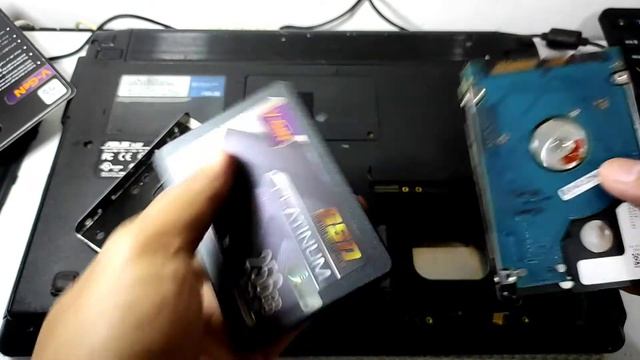 Tutorial Upgrade HDD ke SSD Asus A42F - laptop bandel 12 tahun masih tangguh. смотреть онлайн