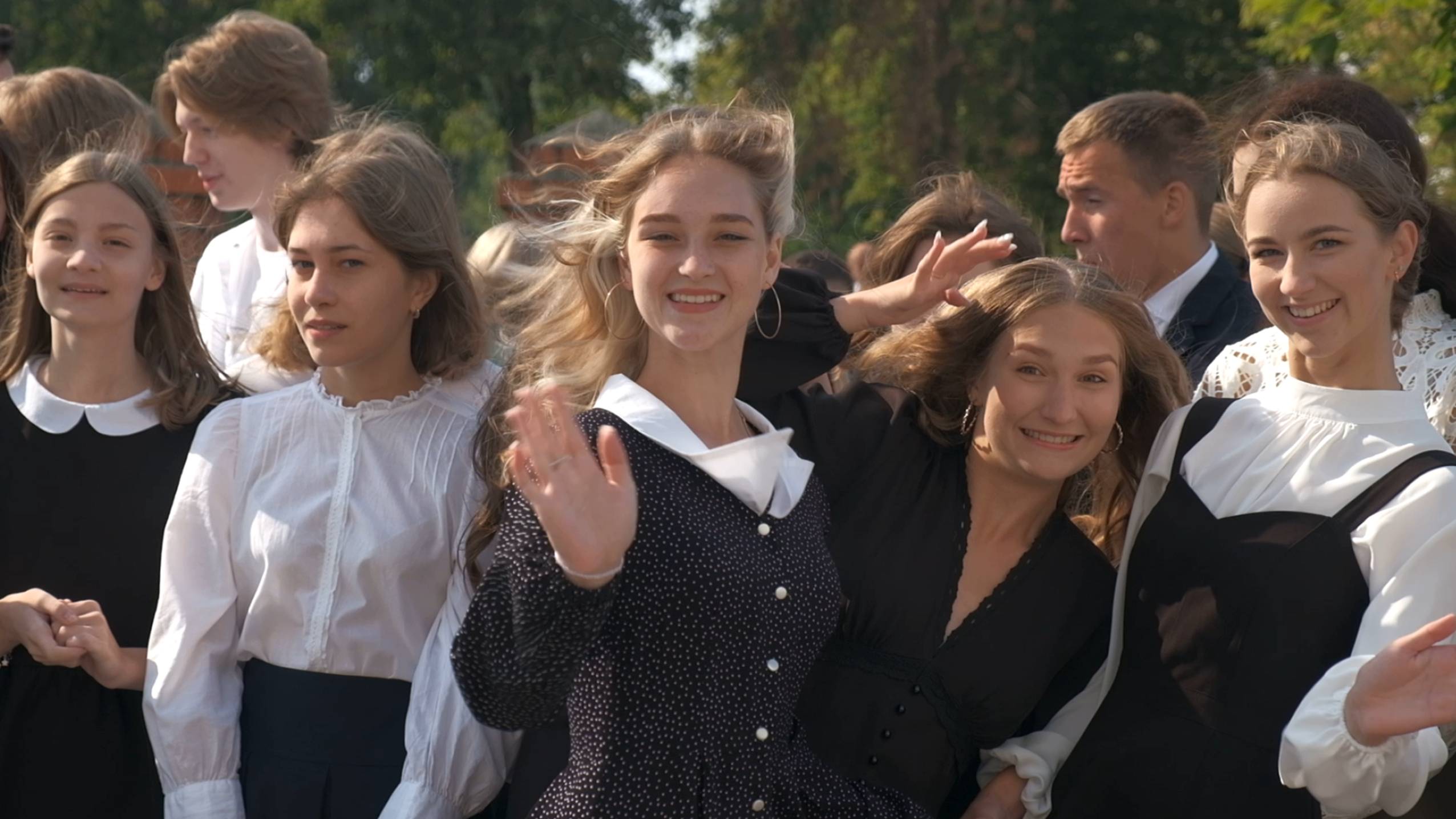 Выпускной 2 школы 2023 года / High School Class Senior Video смотреть онлайн