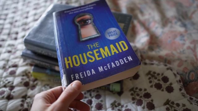 April VLOGS Day 1: Easter Prep + Book Stack смотреть онлайн
