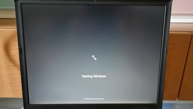 Thinkpad T60 Lenovo / IBM, Start Up and Fingerprint Sensor Log In смотреть онлайн