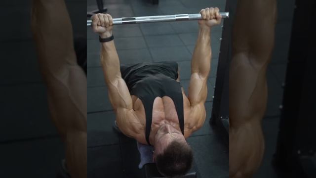 Тренировка грудных мышц смотреть онлайн