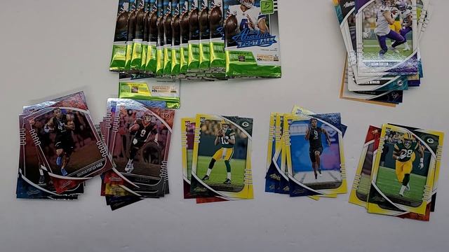 First Look!! 2020 Absolute NFL Dollar Tree retail packs. Sick Burrow Yellow pull! Is it worth it? смотреть онлайн