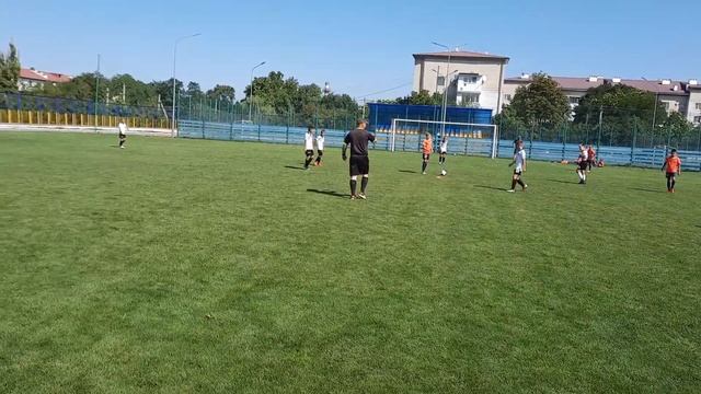 Турнир по 2010 г.р. "Tairovo Football Cup" 1/2 Финал, ФК "Черноморец" : "Балканы", 1й тайм смотреть онлайн