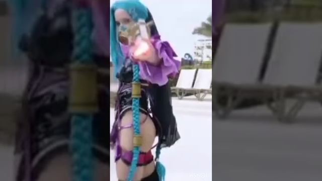 Супер детка Jinx - Cosplay смотреть онлайн