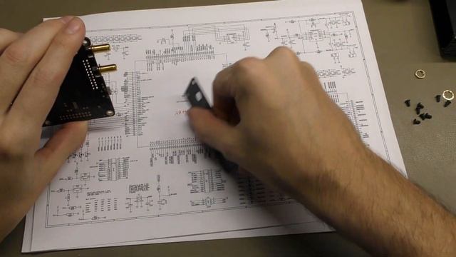 SDR přijímač a vysílač HackRF one 1MHz - 6GHz смотреть онлайн