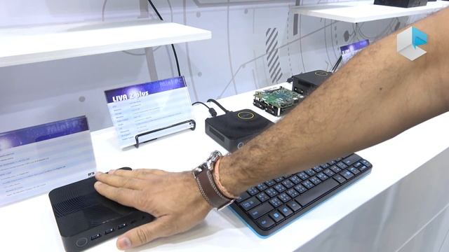 ECS Liva Z, Liva Z Plus, Liva ZE смотреть онлайн