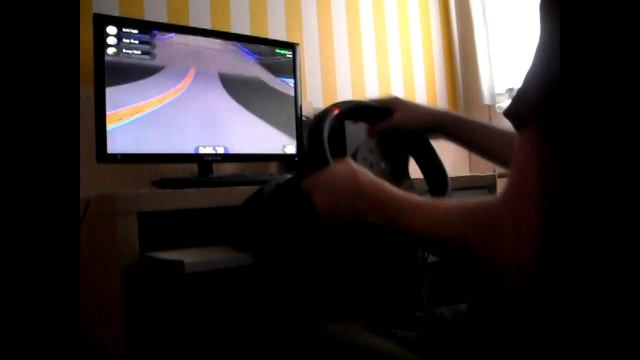 Trackmania gameplay w/ Momo Racing смотреть онлайн
