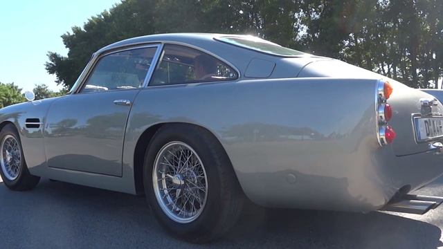 Aston Martin DB 4 GT SOUND смотреть онлайн