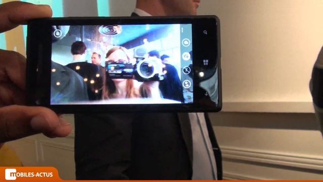 HTC Windows Phone 8X - démonstration capteurs photo смотреть онлайн