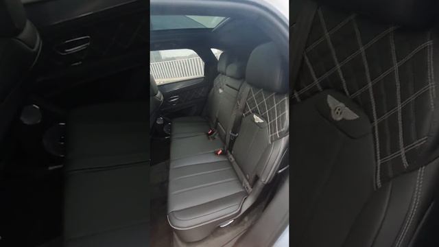 New Bentley Bentayga V8 2021 смотреть онлайн