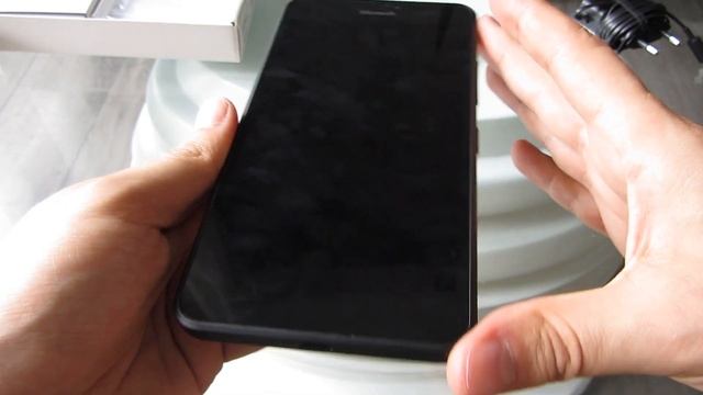 Microsoft Lumia 640 XL LTE - rozpakowanie i pierwsze wrażenia - Windows Phone - wpworld.pl смотреть онлайн