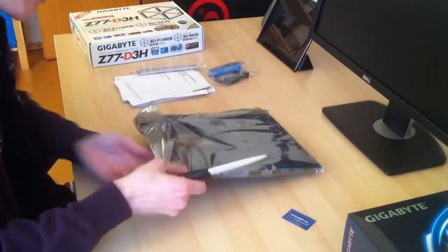 Unboxing Gigabyte GA-Z77-D3H Intel Z77 Mainboard So.1155 Dual Channel DDR3 ATX Retail смотреть онлайн