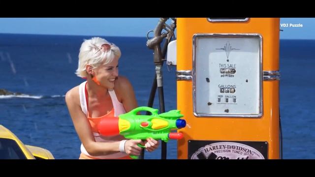 Alizee - Moi Lolita (Ayur Tsyrenov Extended Reboot) clip 2K19 ★VDJ Puzzle★ смотреть онлайн