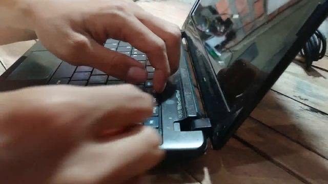 Cara Ganti Keyboard Notebook Acer aspire one 722 смотреть онлайн