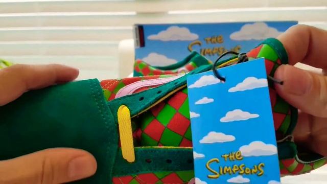 THE SIMPSONS VANS OLD SKOOL MOE'S TAVERN SNEAKER ONFEET REVIEW смотреть онлайн