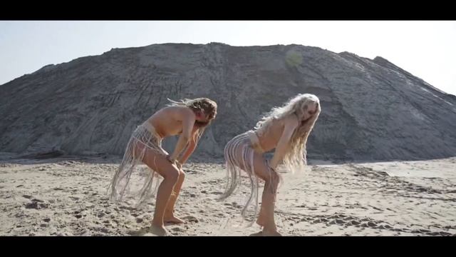 Afric Simone vs. Maduar - Hafanana (Remix) 2К19 clip ★VDJ Puzzle★ смотреть онлайн