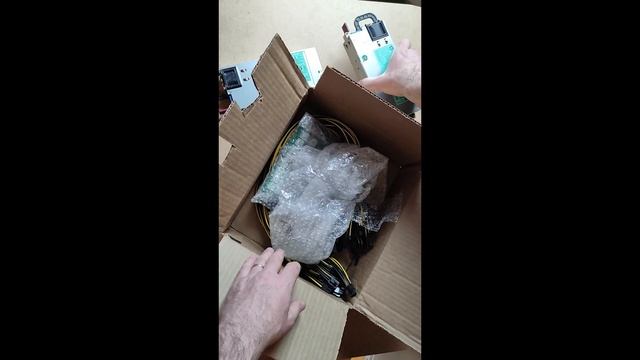 Déballage Alimentations serveurs HP 1200 watt смотреть онлайн
