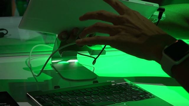 Trên tay Lenovo MIIX 320 смотреть онлайн