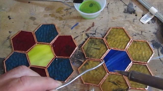 Make Stained Glass Beehive Ornaments смотреть онлайн