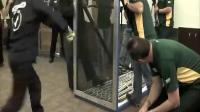 Vista Security Screens - How Strong Are They? смотреть онлайн