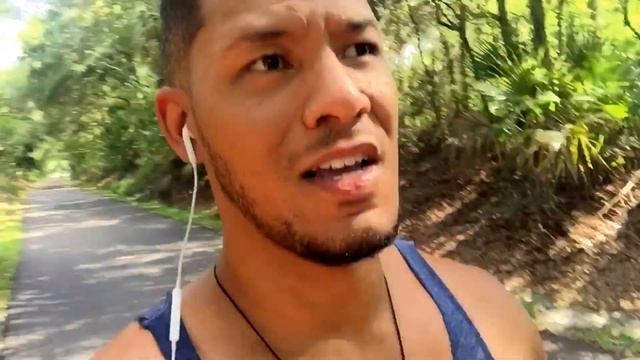 LOSE WEIGHT, GET MENTAL CLARITY & BUILD LEAN MUSCLE WITHOUT CRAZY DIETS | INTERMITTENT FASTING смотреть онлайн
