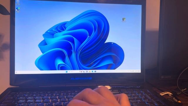Alienware M17xr4 Do you have to modify aftermarket GPU drivers on windows 11? смотреть онлайн