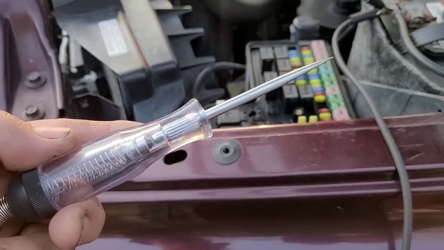 Diagnose Warm A/C With A Headlight Bulb? Sure! It's Basically a Test Light!! смотреть онлайн