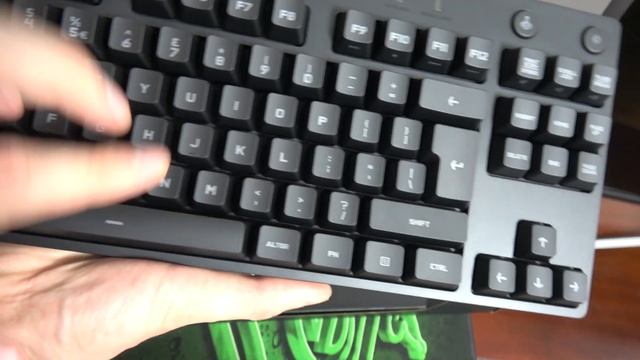 Logitech G Pro  Keyboard Unboxing