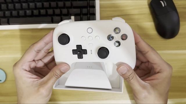 8bitdo Ultimate 2.4G Wireless Controller New Hall Effect Version Unboxing смотреть онлайн