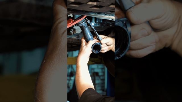 Skoda Octavia на замене патрубков охлаждения ⛑️