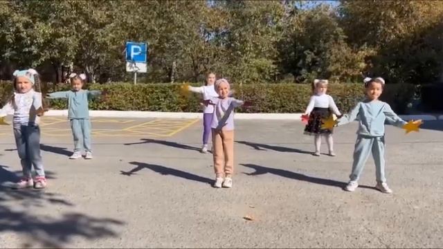 Маленький концерт Больших гостей смотреть онлайн