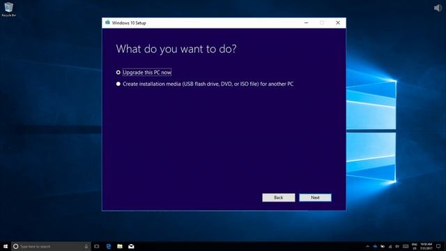 How to do an in-place upgrade in Windows 10 | Microsoft смотреть онлайн