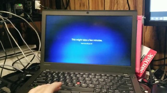 Installing Windows 11 on a thinkpad X270 смотреть онлайн