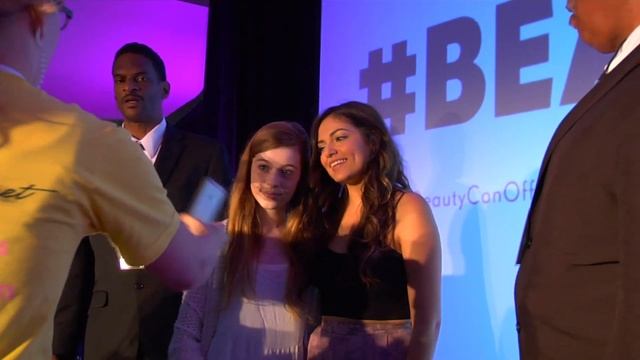 Bethany Mota at 2014 BeautyCon | Beauty TV смотреть онлайн