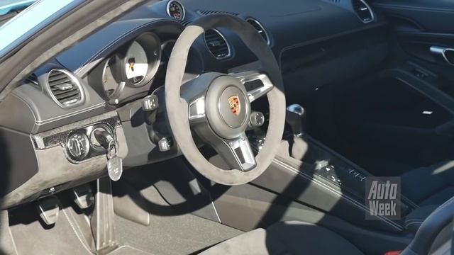 Eindejaarsvideo 2017 Deel 2 - Alfa Romeo Stelvio - AutoWeek смотреть онлайн