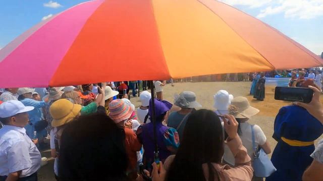 ОНОН МYРЭНЭЙ ЭРЬЕДЭ ЭБ НАЙРАМДАЛАЙ АЛТАН СЭРГЭ БОДХООГДОБО