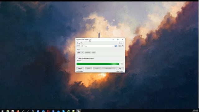 Clone MicroSD card to IMG file using Win32 Disk Imager смотреть онлайн