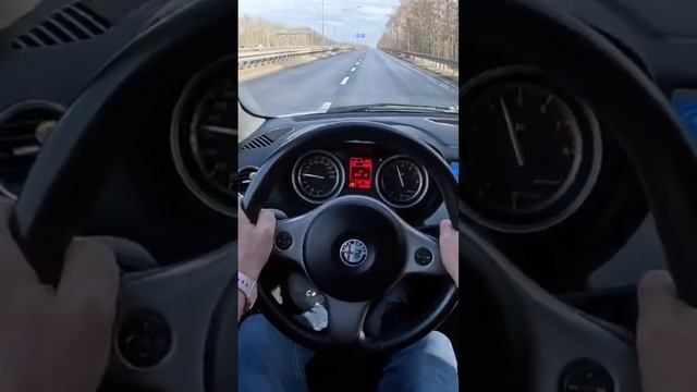 Alfa Romeo 159 Sedan 1.9 JTS 160HP Acceleration смотреть онлайн